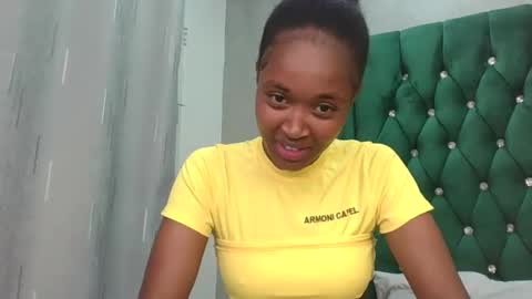 kaylar online show from February 14, 8:00 pm