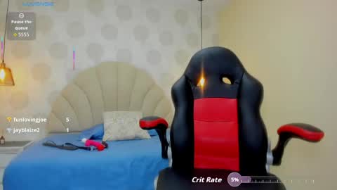   online show from March 6, 7:57 pm