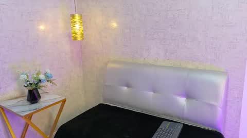 kaylee_jones online show from September 13, 8:33 pm