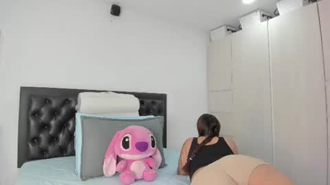 kaylee_scott_ online show from June 24, 6:59 pm