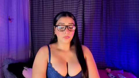 Kaylee online show from December 1, 7:34 pm