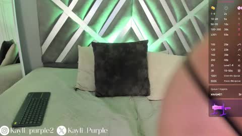 Kayli online show from November 12, 5:43 am