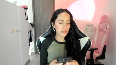 Snapshot of kaylie_xxx chatting on September 10, 7:59 pm kaylie online show from September 10, 7:59 pm