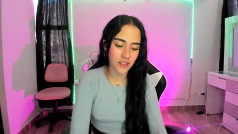 Snapshot of kaylie_xxx chatting on January 27, 9:11 pm kaylie online show from January 27, 9:11 pm