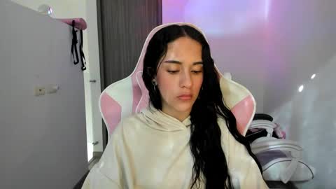 Snapshot of kaylie_xxx chatting on September 15, 8:54 pm kaylie online show from September 15, 8:54 pm
