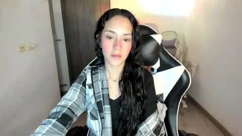 kaylie online show from October 11, 1:10 am