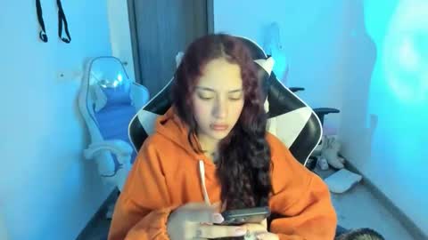 kaylie online show from March 26, 11:15 am