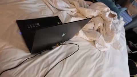 Kay Pup online show from November 23, 5:38 am