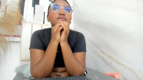 Kayna online show from February 26, 8:34 pm