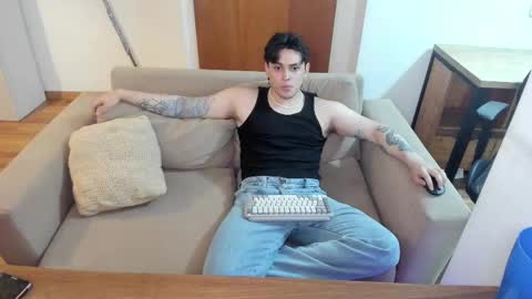 kaynn_b online show from February 4, 2:17 am