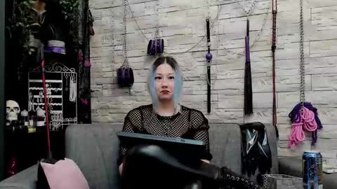 Miss Kazia online show from January 18, 2:20 am