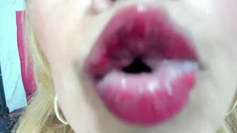 KAZSANDRAH online show from April 17, 4:26 am