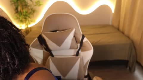 Kehlannis online show from October 20, 10:15 pm