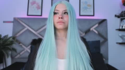 Keidy Monday to Saturday from 200 pm to 810pm  UTC-5 Colombia Time online show from November 17, 7:16 pm