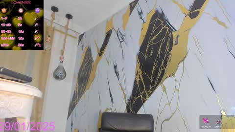 Snapshot of keila_mendoza chatting on January 30, 12:18 am Keila online show from January 30, 12:18 am