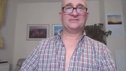 Snapshot of keilie1 chatting on December 28, 12:04 am keilie1 online show from December 28, 12:04 am