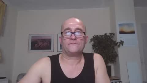 Snapshot of keilie1 chatting on December 24, 10:06 pm keilie1 online show from December 24, 10:06 pm