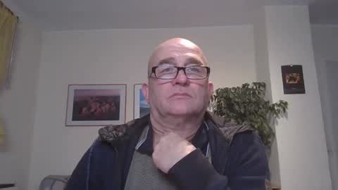 Snapshot of keilie1 chatting on January 2, 5:18 pm keilie1 online show from January 2, 5:18 pm