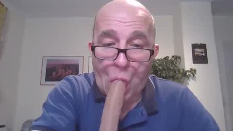 Snapshot of keilie1 chatting on February 7, 11:24 pm keilie1 online show from February 7, 11:24 pm