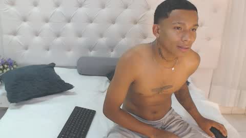 Snapshot of keiner_vasquez chatting on September 11, 10:22 pm keiner_vasquez online show from September 11, 10:22 pm