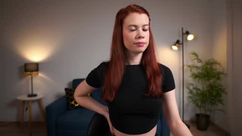 keira_knight online show from February 1, 10:34 pm
