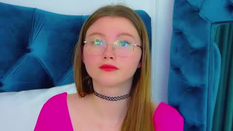 Snapshot of keiraace chatting on February 28, 9:12 pm Keira online show from February 28, 9:12 pm