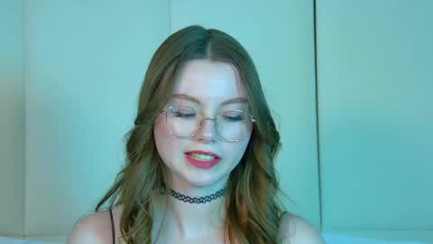Snapshot of keiraace chatting on February 21, 6:26 pm Keira online show from February 21, 6:26 pm