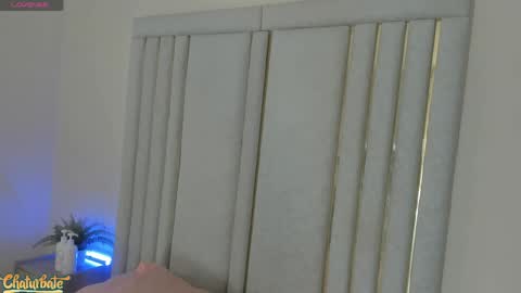 keirahartz online show from April 29, 12:32 pm