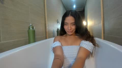 keiry_gonzalez23_aws online show from September 11, 12:56 am