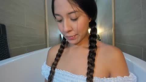 keiry_gonzalez23_aws online show from September 16, 2:46 am