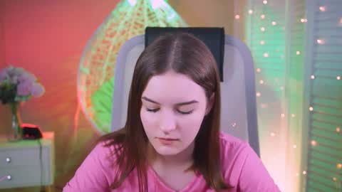 KellieBanshe online show from August 4, 4:30 am