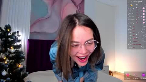 Kelly online show from December 4, 1:27 am