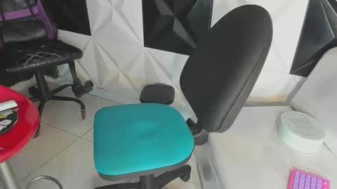 KEY online show from October 15, 2:48 am