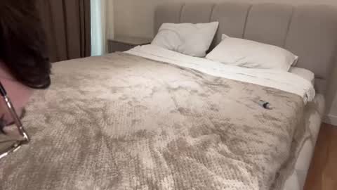 Kelly online show from September 30, 8:47 am