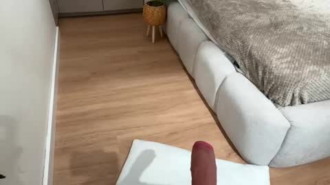 Kelly online show from October 9, 9:15 am