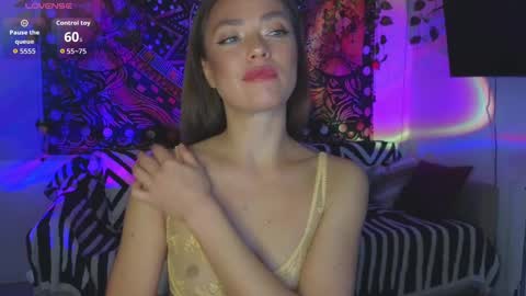 KellyFouler online show from October 4, 3:10 pm