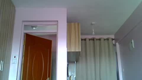 kellymine_ online show from January 15, 12:25 pm