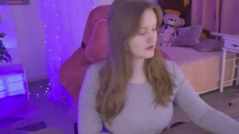 kelly online show from February 17, 5:06 am