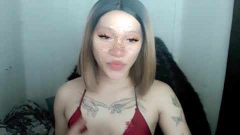 Kelly Smith online show from January 16, 9:51 am