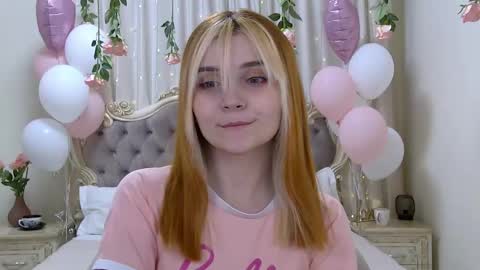 Kelly Stoneys online show from February 21, 3:32 pm