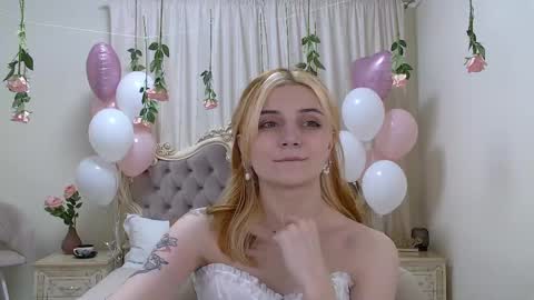 Kelly Stoneys online show from February 14, 12:36 pm