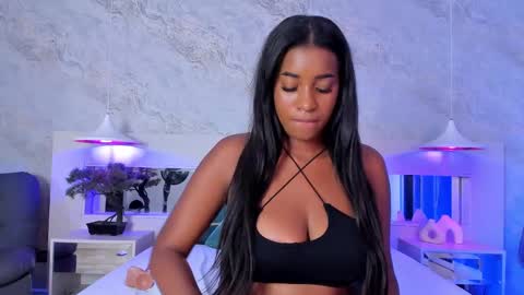 Kelly online show from February 3, 10:36 am