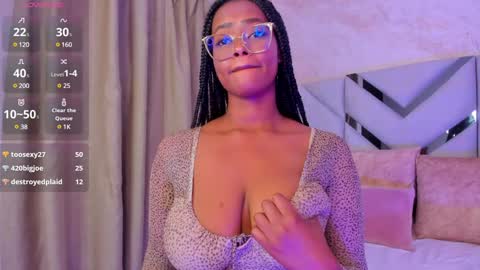 Snapshot of kellyy_cooper chatting on February 7, 8:44 am Kelly online show from February 7, 8:44 am