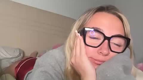 Kelsey Blu online show from May 27, 12:06 am