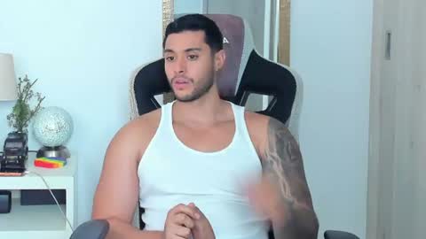 ken_mailik online show from July 17, 9:39 pm
