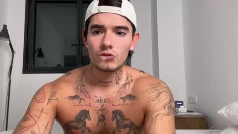 luis carlos esteban online show from October 16, 3:44 pm