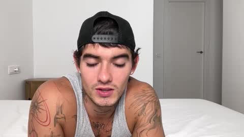Snapshot of kenboyea_ chatting on September 17, 1:36 pm luis carlos esteban online show from September 17, 1:36 pm