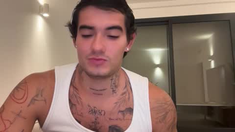 Snapshot of kenboyea_ chatting on September 15, 7:26 pm luis carlos esteban online show from September 15, 7:26 pm