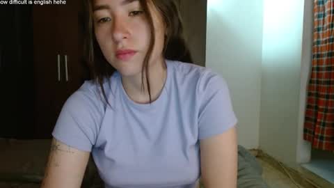 Snapshot of kendal_di chatting on March 3, 11:44 am kendal_di online show from March 3, 11:44 am