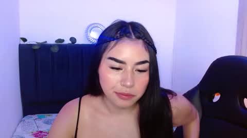 Snapshot of kendal_foxxx chatting on October 30, 1:33 pm kendal_foxxx online show from October 30, 1:33 pm